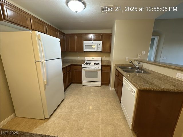 7701 West Robindale Road 202, Las Vegas, NV 89113