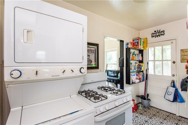 1483 Hawthorne Way, Atlanta, GA 30344