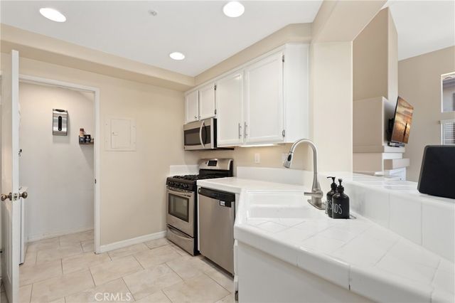 73 Camino Del Oro, Rancho Santa Margarita, CA 92688