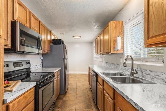 4009 W Normandie Dr, Boise, ID 83705