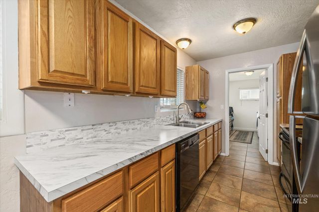 4009 W Normandie Dr, Boise, ID 83705