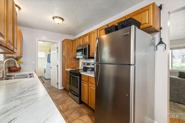 4009 W Normandie Dr, Boise, ID 83705