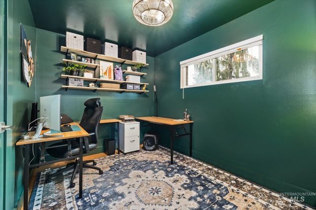 4009 W Normandie Dr, Boise, ID 83705