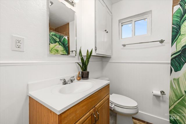 4009 W Normandie Dr, Boise, ID 83705