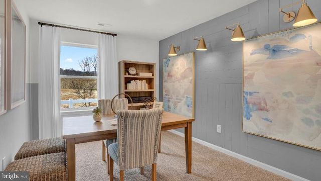 120 AMBER LN, York, PA 17404