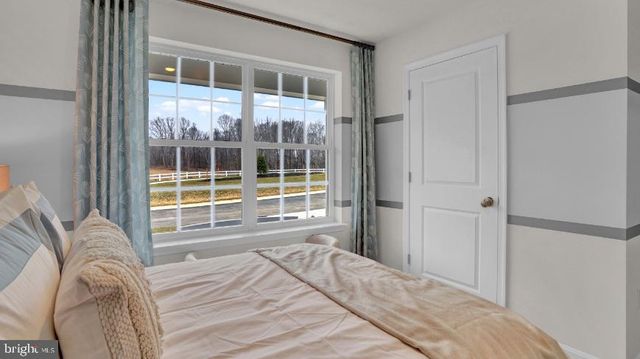 120 AMBER LN, York, PA 17404