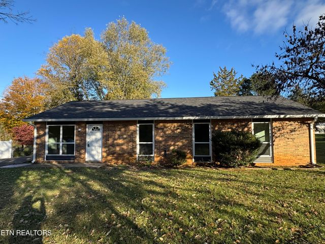 1140 Roswell Rd, Knoxville, TN 37923