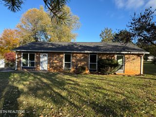 1140 Roswell Rd, Knoxville, TN 37923