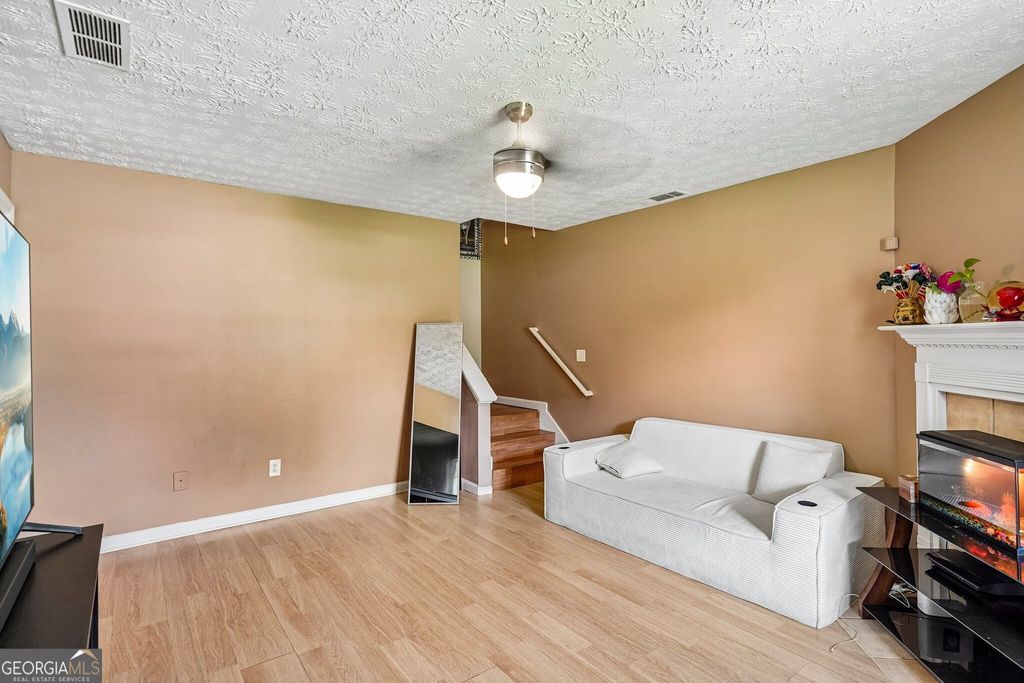 541 Melrose Drive, Forest Park, GA 30297 — photo 2