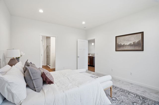 3335 S Morrill Ln, Spokane, WA 99223