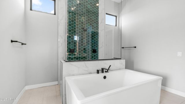 28322 N SUMMIT SPRINGS Road, Rio Verde, AZ 85263