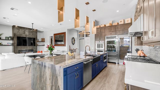 28322 N SUMMIT SPRINGS Road, Rio Verde, AZ 85263