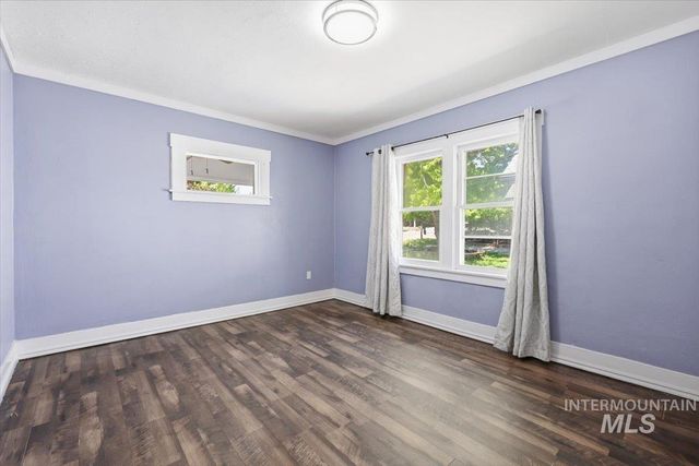 416 9th Ave N, Nampa, ID 83687
