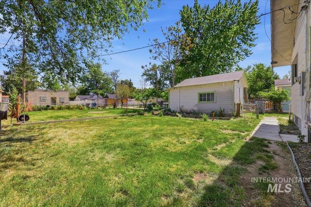 416 9th Ave N, Nampa, ID 83687