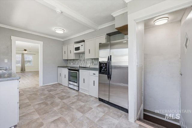 416 9th Ave N, Nampa, ID 83687