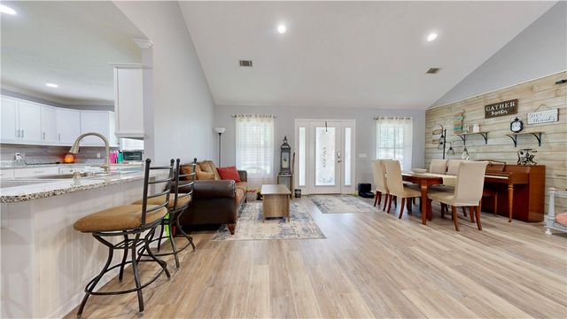 6651 Southside Road, Blackshear, GA 31516