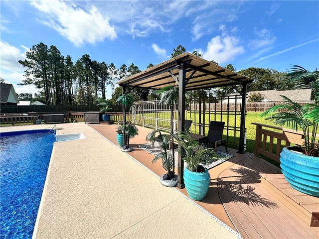 6651 Southside Road, Blackshear, GA 31516