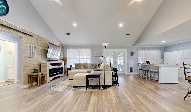 6651 Southside Road, Blackshear, GA 31516