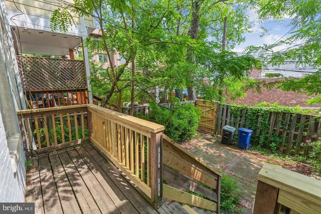 2237 HALL PL NW, Washington, DC 20007