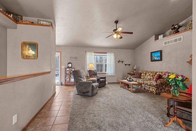 2008 NATURES WAY, Menasha, WI 54952
