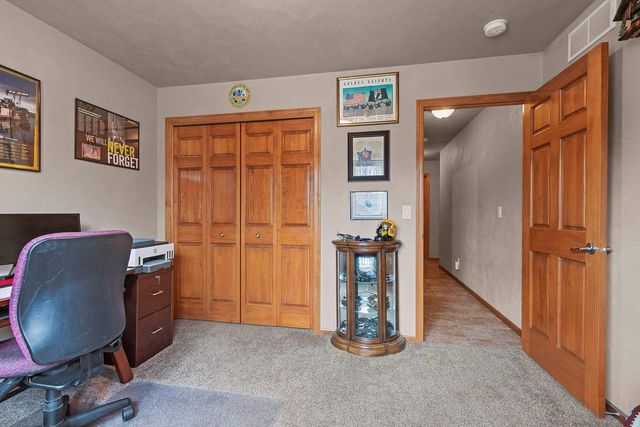 2008 NATURES WAY, Menasha, WI 54952