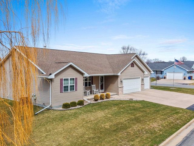 2008 NATURES WAY, Menasha, WI 54952