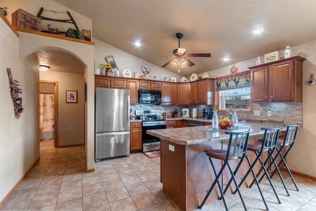 2008 NATURES WAY, Menasha, WI 54952