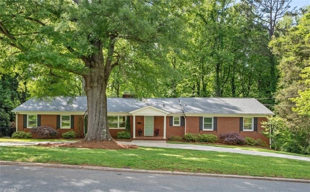 980 Kenleigh Circle, Winston-salem, NC 27106