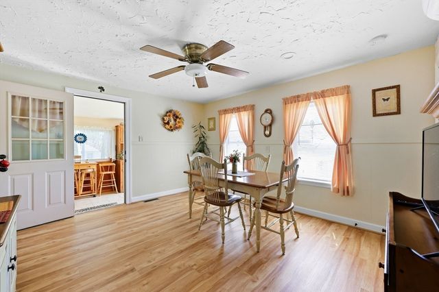24 Dell Ave, Worcester, MA 01604