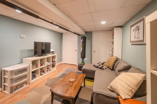 64 Browning St, Weymouth, MA 02188