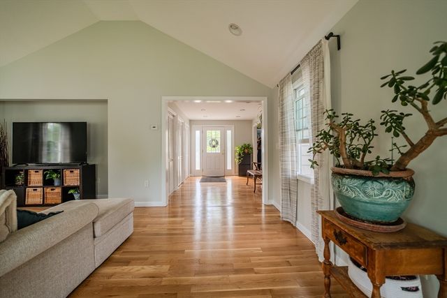 64 Browning St, Weymouth, MA 02188