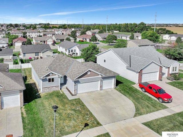 7343 N 19 Street, Lincoln, NE 68521