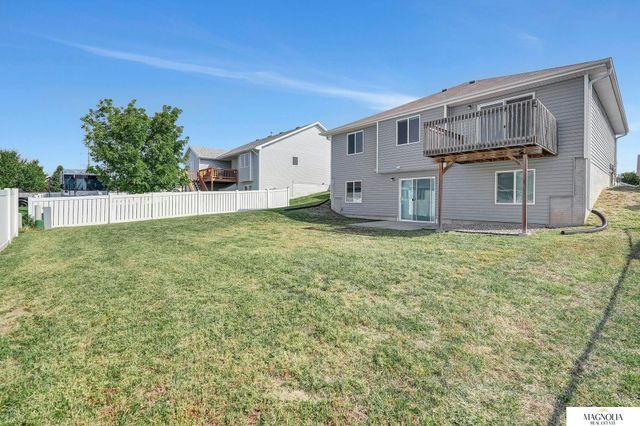 7343 N 19 Street, Lincoln, NE 68521