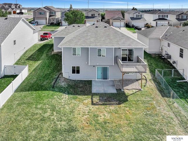 7343 N 19 Street, Lincoln, NE 68521