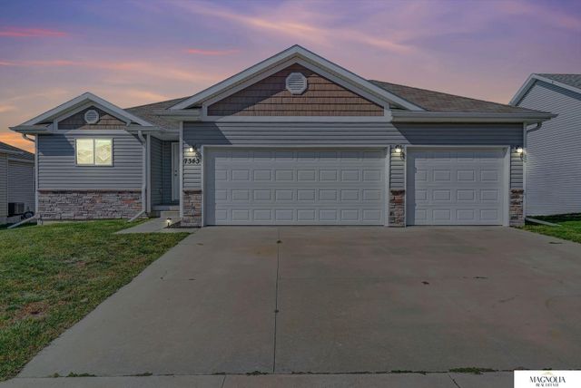 7343 N 19 Street, Lincoln, NE 68521