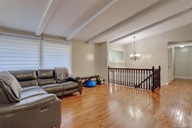 35 Regina Road, Monsey, NY 10952