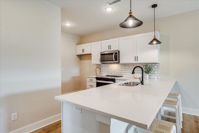 2215 N 159th St E, Wichita, KS 67230