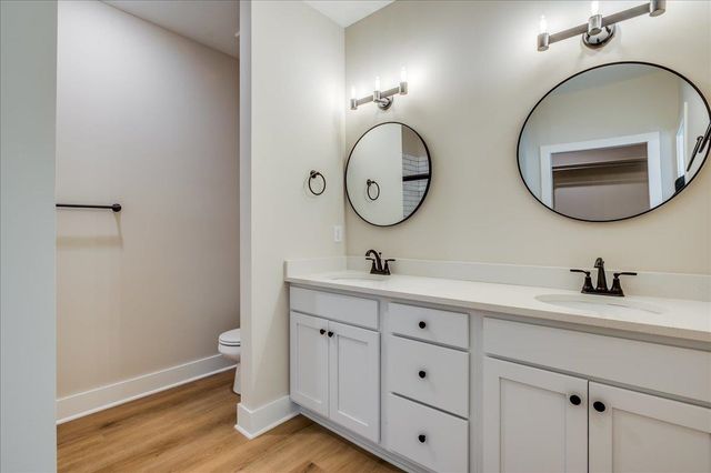 2215 N 159th St E, Wichita, KS 67230