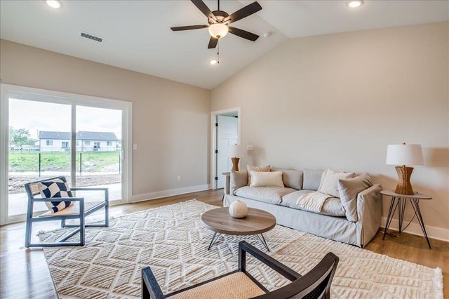 2215 N 159th St E, Wichita, KS 67230