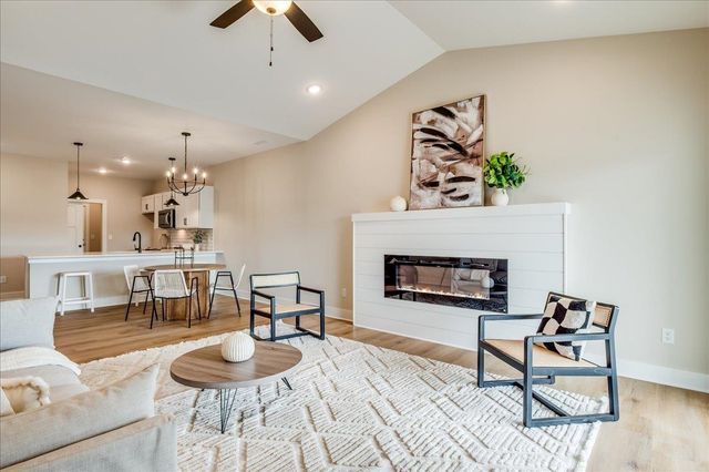 2215 N 159th St E, Wichita, KS 67230