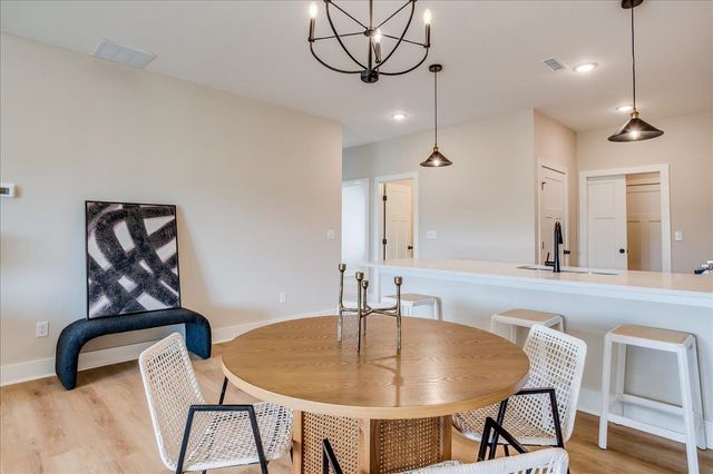 2215 N 159th St E, Wichita, KS 67230