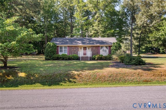 4801 Stockholm Dr, Sandston, VA 23150