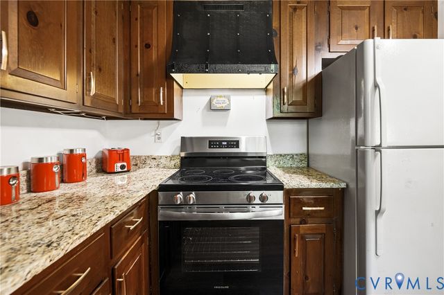 4801 Stockholm Dr, Sandston, VA 23150