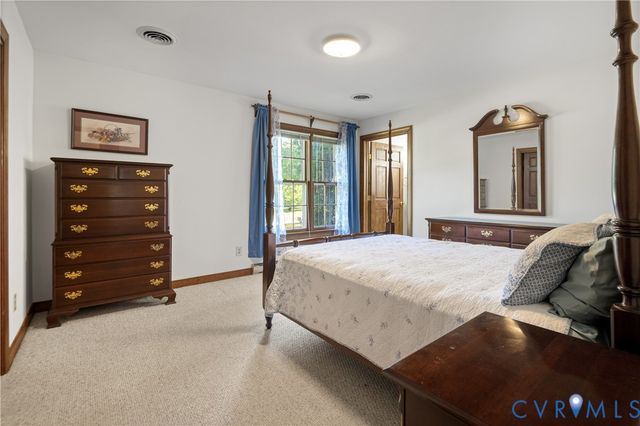 4801 Stockholm Dr, Sandston, VA 23150