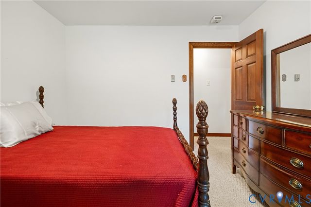 4801 Stockholm Dr, Sandston, VA 23150