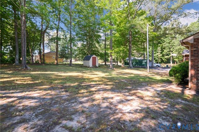 4801 Stockholm Dr, Sandston, VA 23150