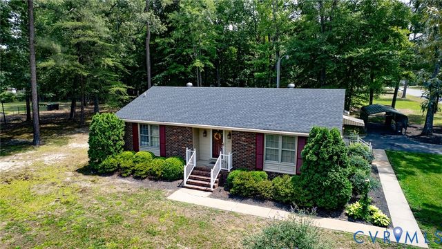 4801 Stockholm Dr, Sandston, VA 23150