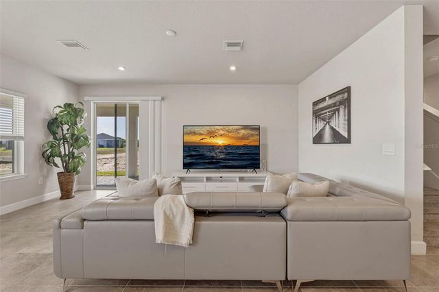 16390 QUEEN PALM DRIVE, Port Charlotte, FL 33953