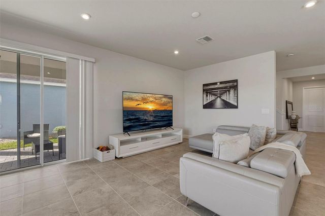 16390 QUEEN PALM DRIVE, Port Charlotte, FL 33953