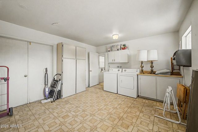 9911 W SUN CITY Boulevard, Sun City, AZ 85351
